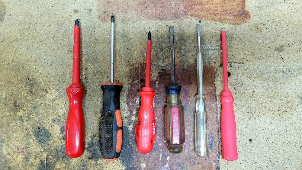 Lote - Conjuntos de Ferramentas Manuais – Ideal para Oficina, Garagem ou Bricolage