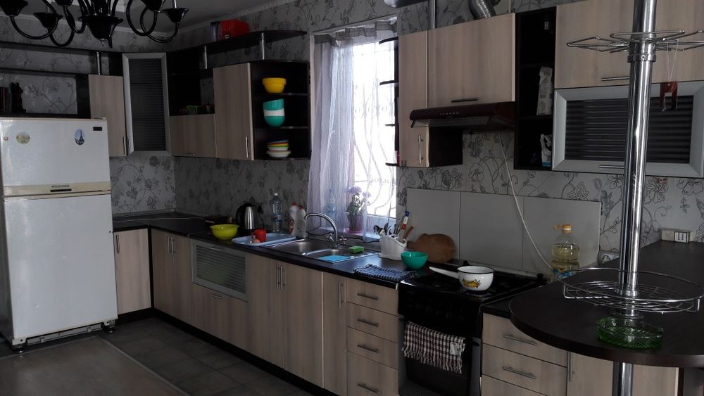 Пансионат для пожилых людей, сиделка уход