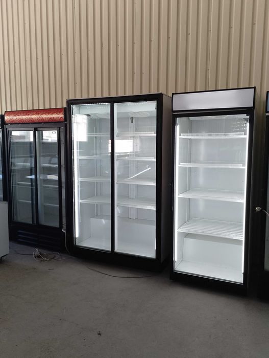 холодильный шкаф "Omega " " Extra large " и другие Б.У. шкафы -витрины