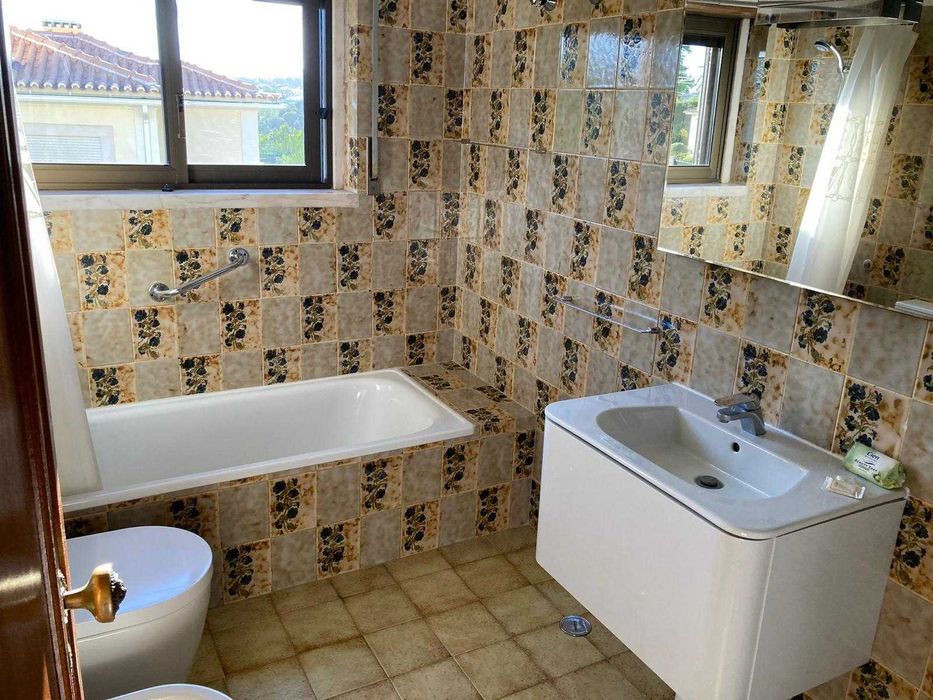 Alugo quarto em casa comunitária, Bicesse Cascais