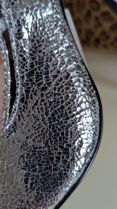 Oasis босоніжки 39 розмір шкіра нові