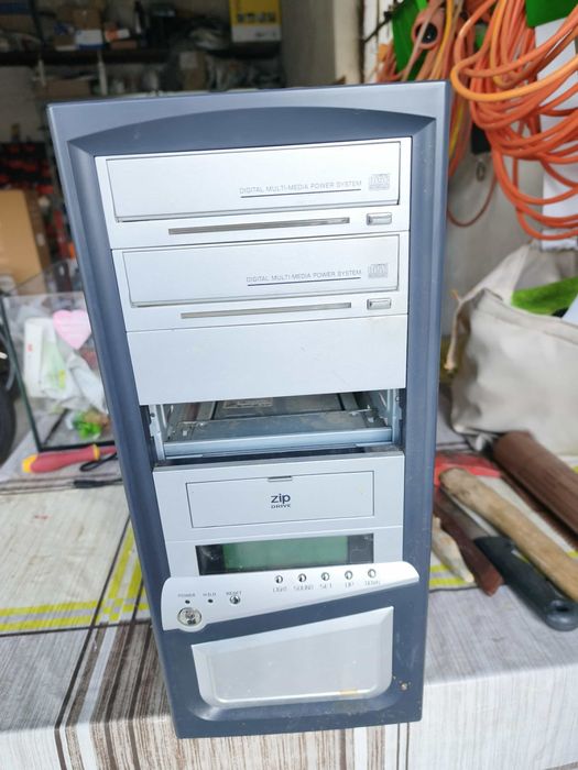 Komputer stacjonarny na części