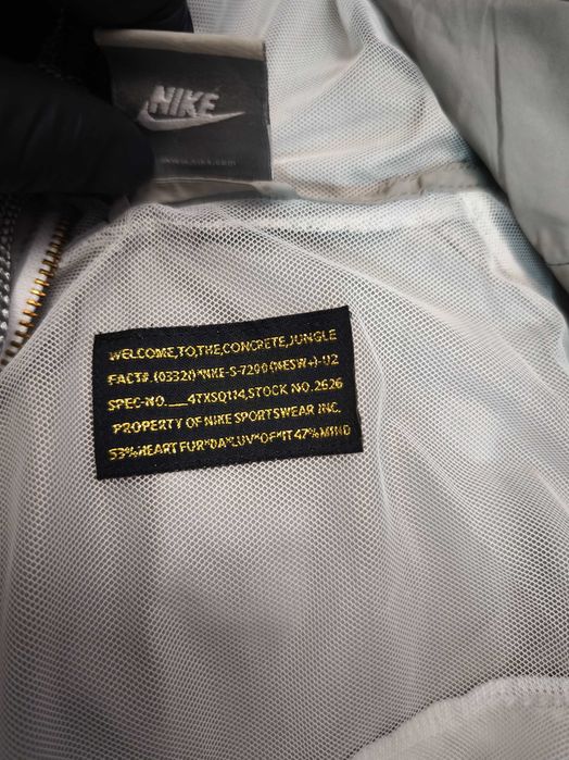 kurtka wiatrówka Nike Air rozmiar S