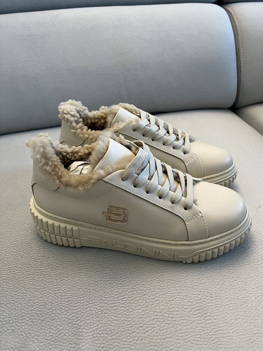 Nowe Baldinini rozm 38,5