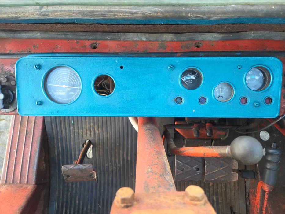 Ciągnik  T25A z turem