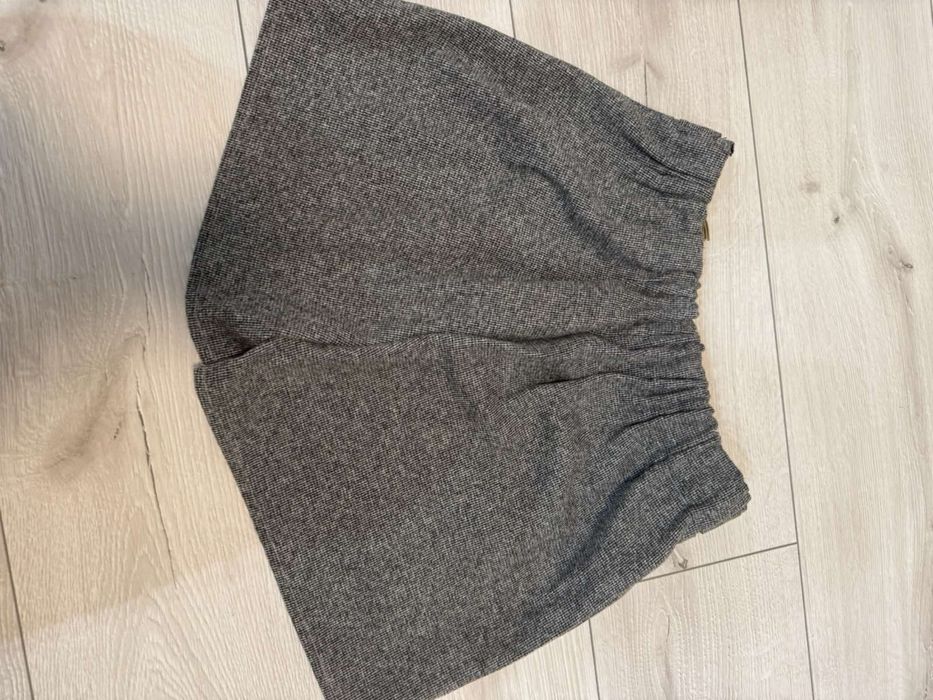 Продам теплі шорти 42-44