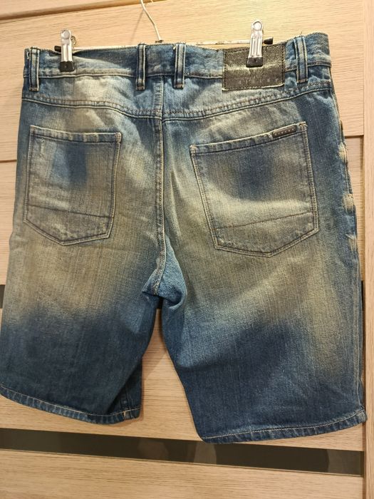 Продам шорты sisley новые