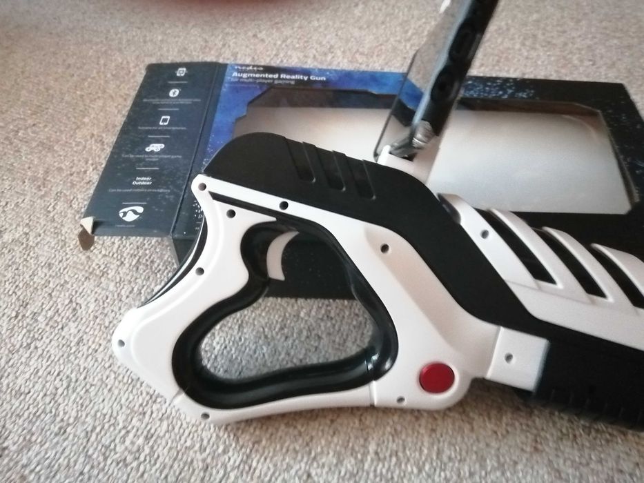 NOWY nteraktywny pistolet Augmented Reality do gry na smartfonie