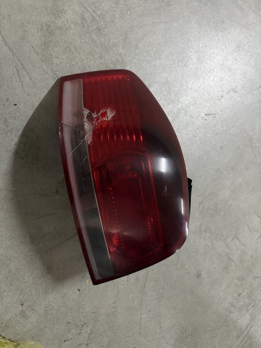 Farol Esquerdo Traseira audi A3 8P 2004