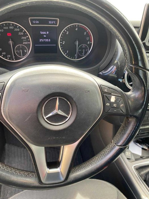 Mercedes B180 Nacional