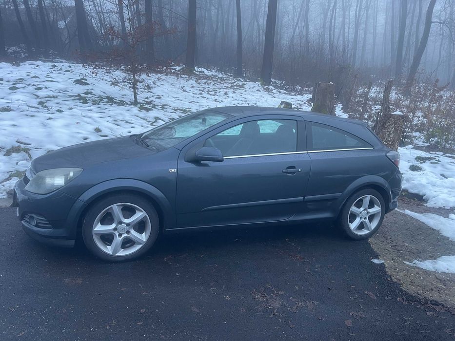 Opel Astra GTC 1,6 Easytronic