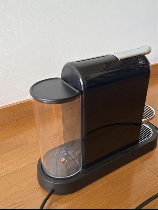 Máquina da Nespresso.  Type D113.