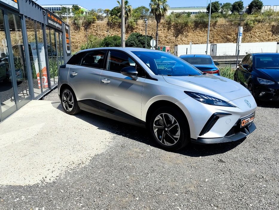 MG 4  Elétrico, ano 2023, 20000kms! Novo! 2€/ 100 KMS percorridos!! Desde 235€/mês