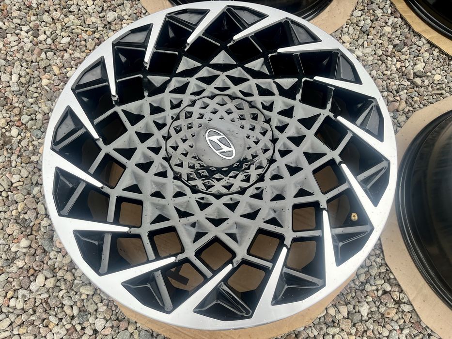 Felgi aluminiowe hyundai ionoq tucson santa fe 20”