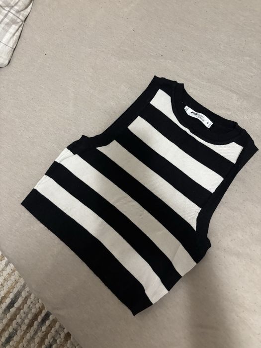 Топ у смужку з щільної тканини