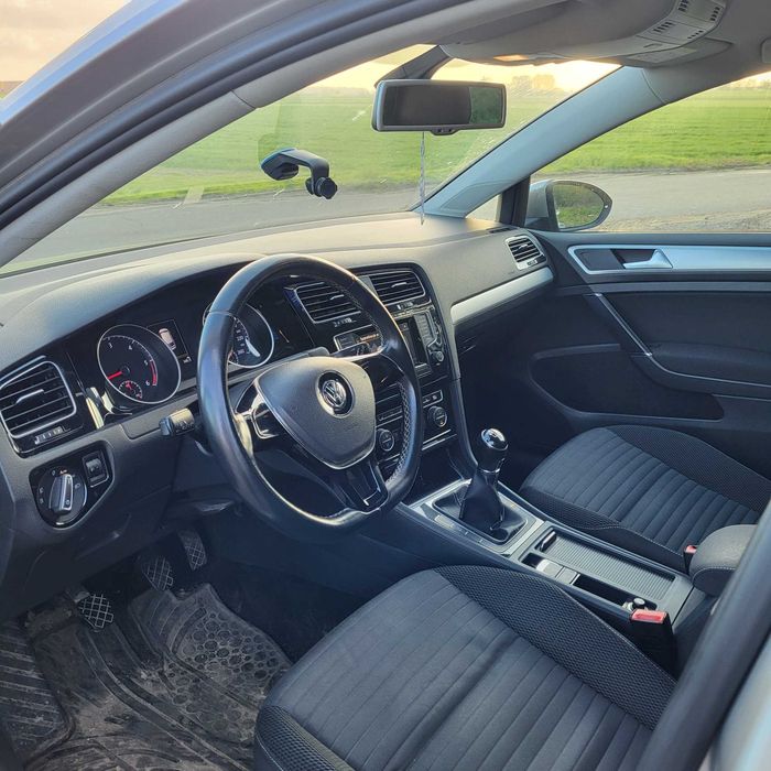 Volkswagen Golf VII