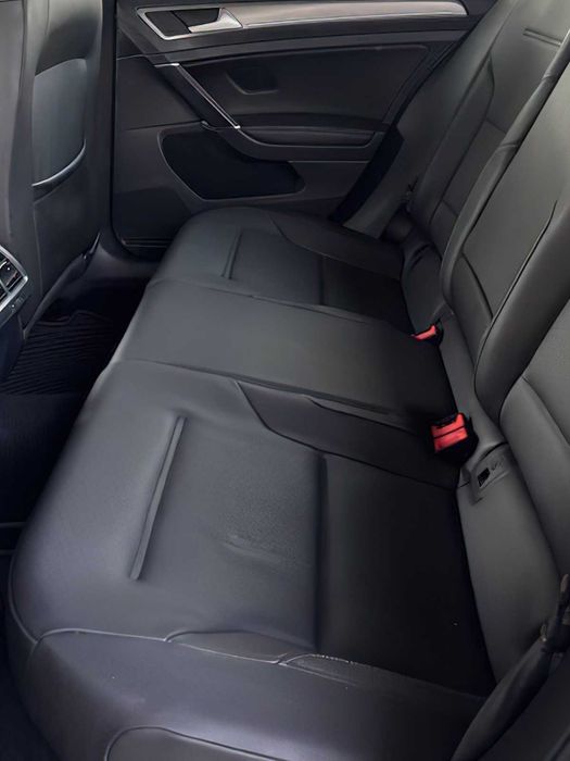 Volkswagen Golf      2015