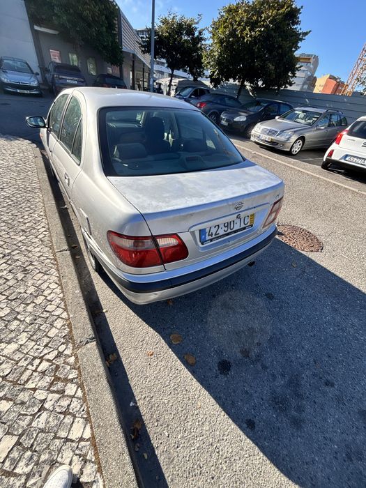 Carro nissan barrato