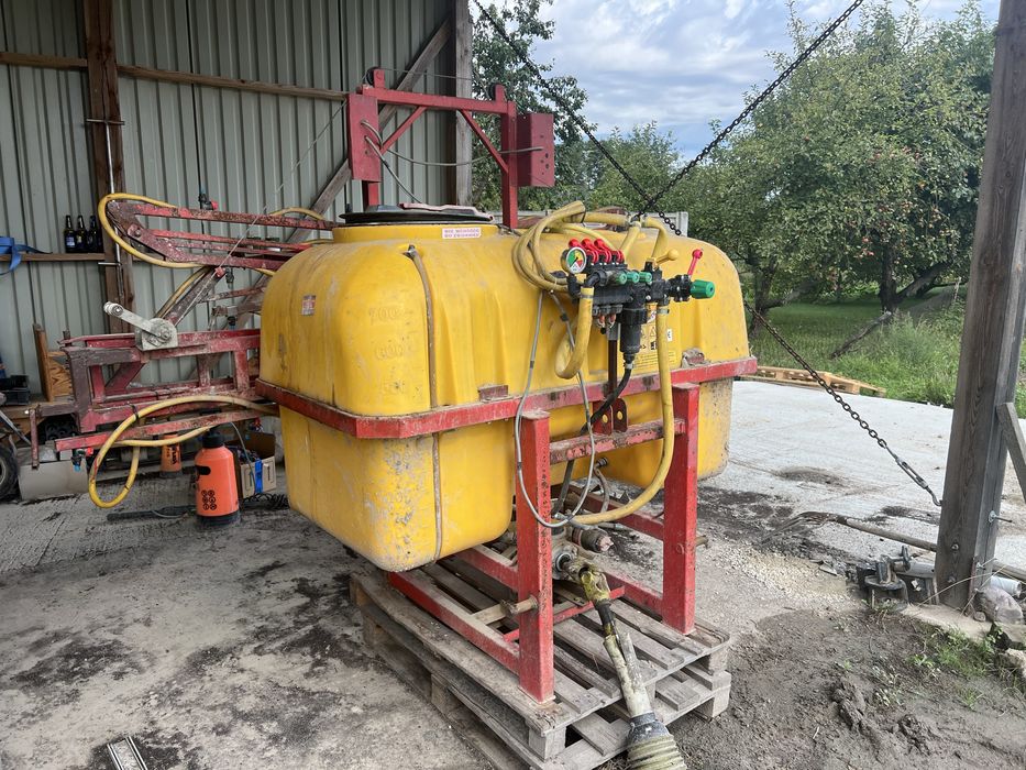Opryskiwacz 800l 15m