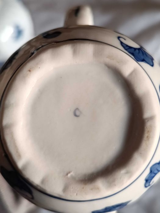 1 Jarro e 1 Bule em cerâmica vintage
