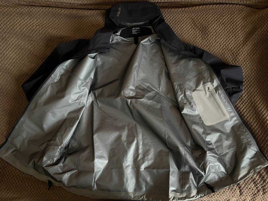 Куртка Arc'teryx Beta Gore-tex Jacket Black Sapphire 2 (XL) — zdjęcie 3