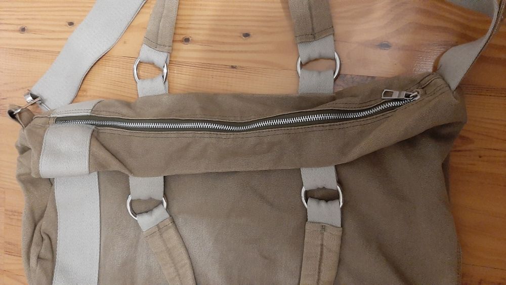 Torba na ramię z  mocnego materiału.  Zieleń Khaki/ szara.