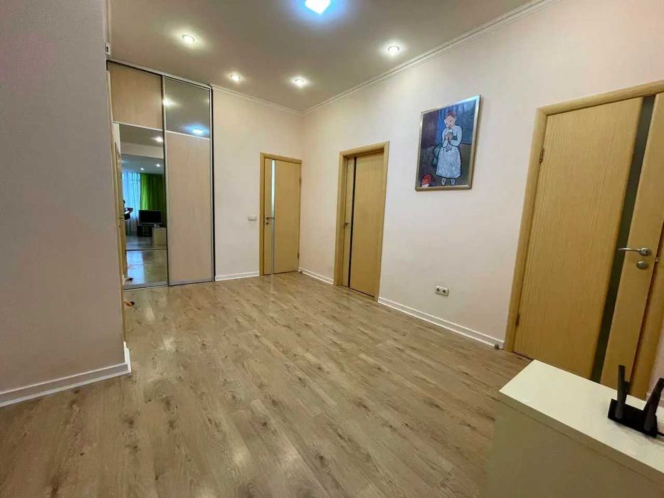 Здається в оренду квартира у центрі Печерська