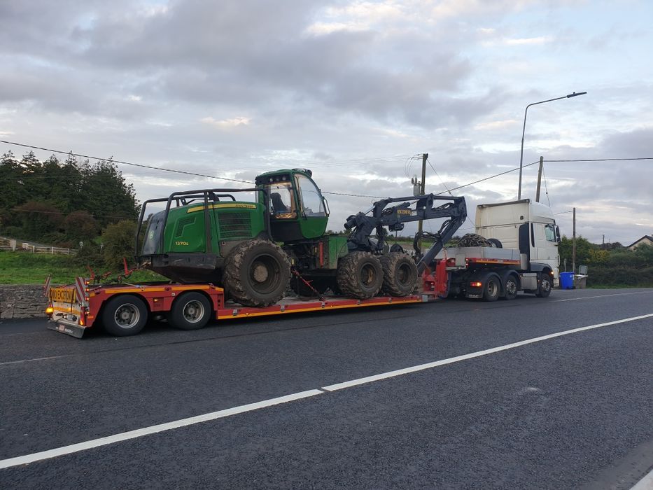 Usługi transportowe  krajowe/UE niskopodwoziowy kombajny maszyny domy