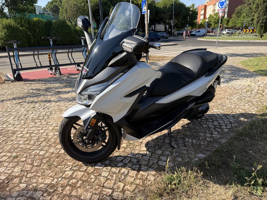 Honda FORZA 300