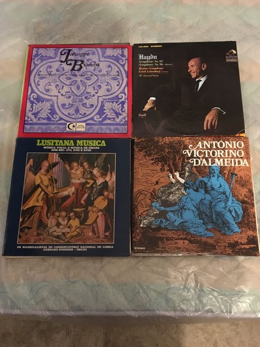 Discos de vinil em excelente estado.