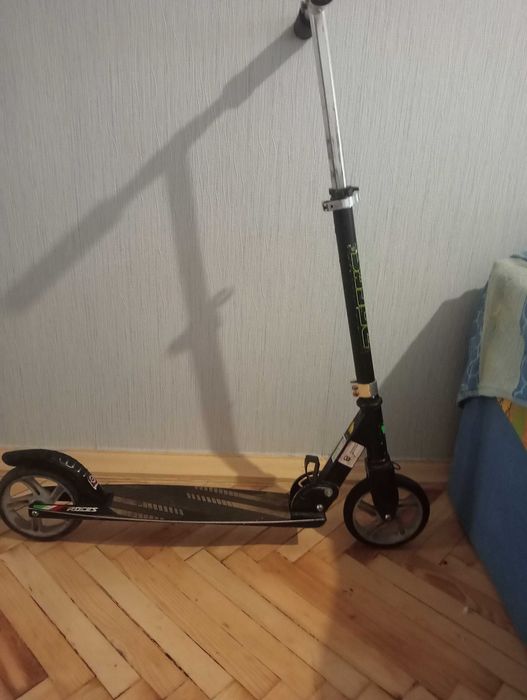 Самокат дитячій б-у