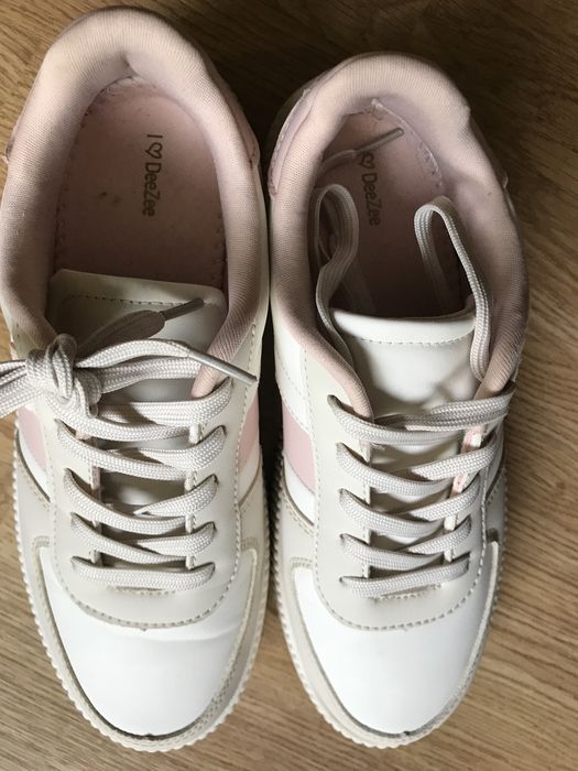 DeeZee. Damskie buty sportowe rozmiar 38
