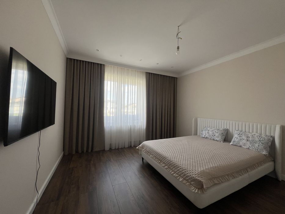 Продаж! котедж 188 м.кв Солонка близько до міста