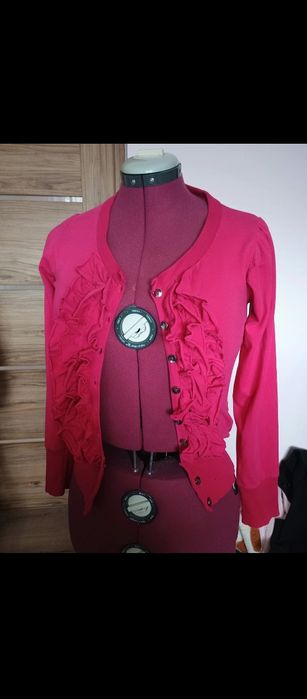 Różowy sweter z falbankami rozmiar M
