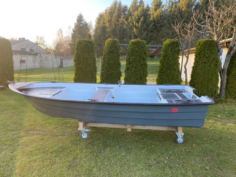 Łódź łódka wędkarska wiosłowa ROMANA 430 , Pompa, oświetlenie PANCERNA