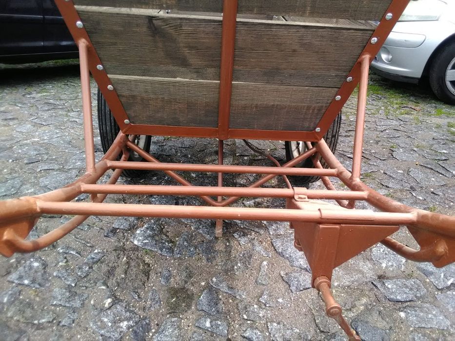 Carrinho de grandes dimensões