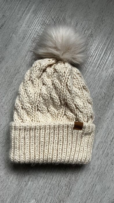 Czapka zimowa z pomponem dla dziewczynki HM