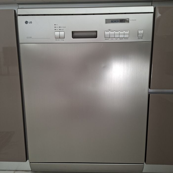 Máquina de Lavar Louça LG LD-2161MH – Para Peças ou Reparação