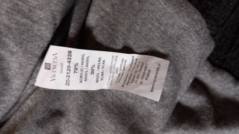 Sweter-bluza z kapturem
