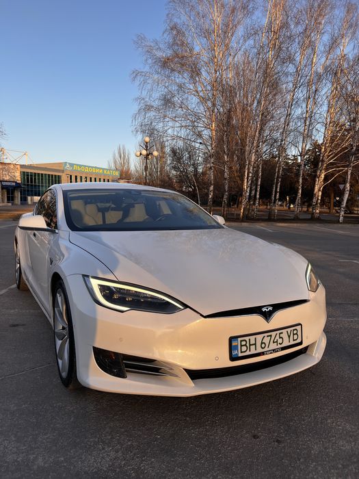 Tesla model S 75 квт