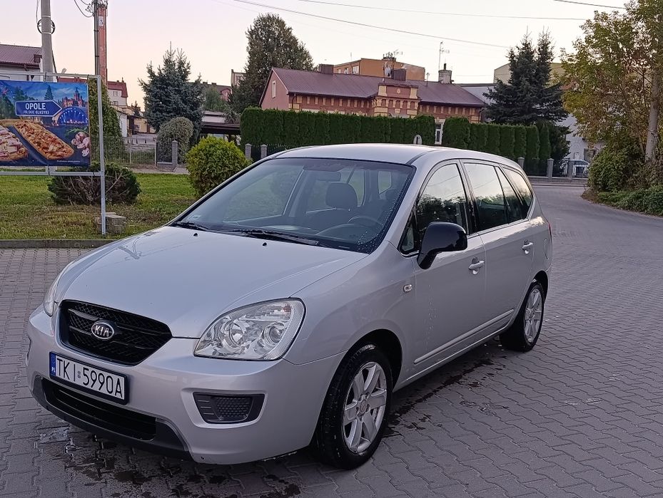 Kia Carens