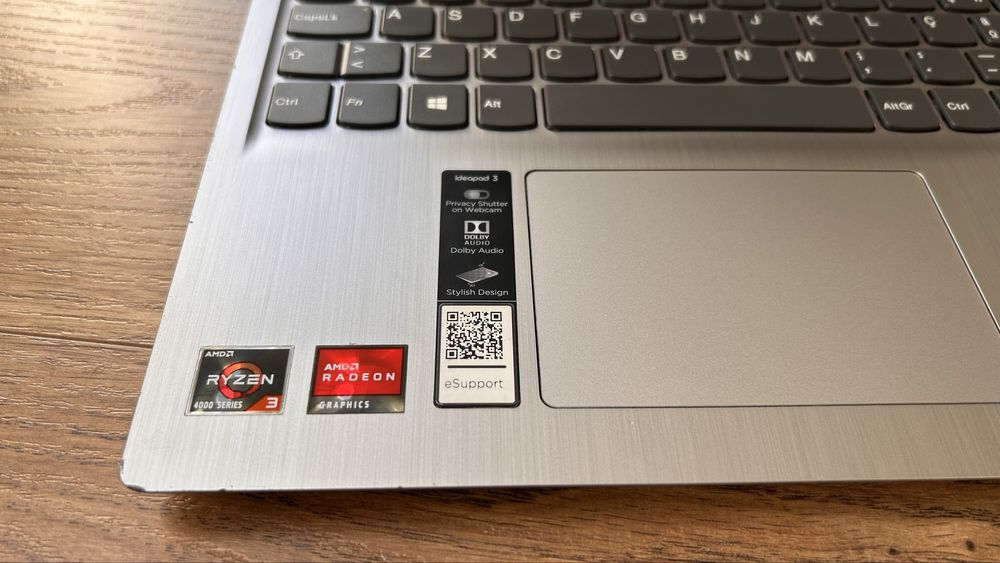 Lenovo IdeaPad 3 15" Computer in excellent condition with invoice64283912563330121