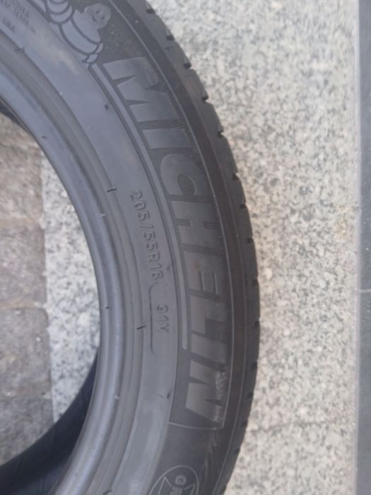 4 pneus 205 55 r16 Michelin