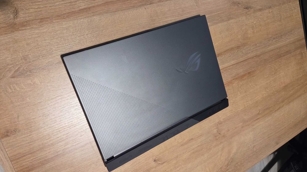 ASUS ROG Strix G17 Ryzen 7 / 16 GB RAM / RTX 3060 130 W