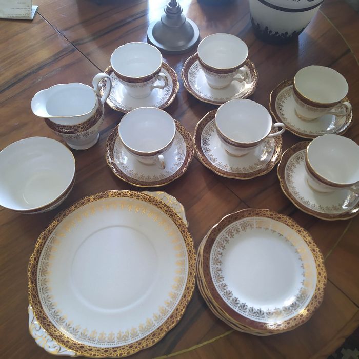 Serviço Numerado Porcelana Inglês de Chá/Café "Royal Standard"