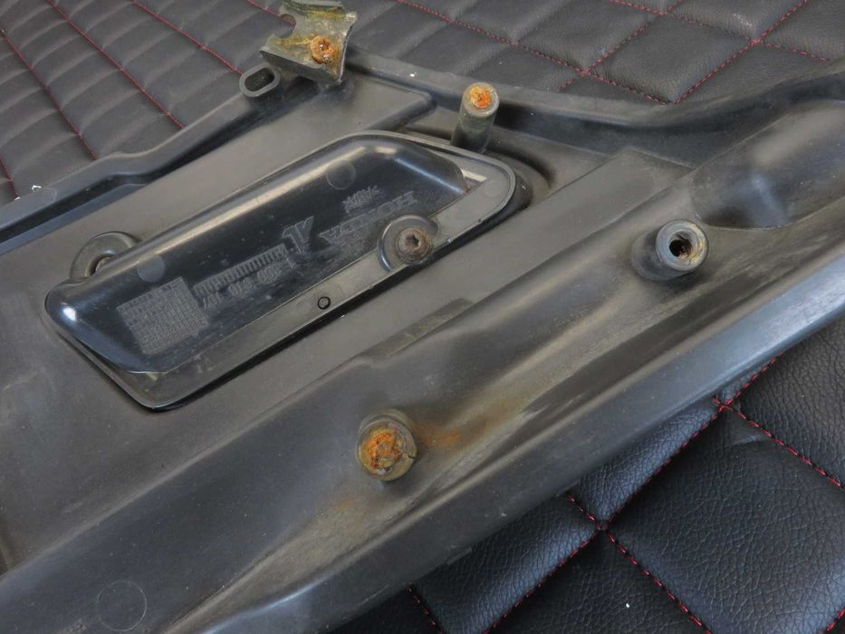HONDA CIVIC VIII UFO LIFT 07-12  Atrapa Grill 71120-SMG-E613-M1