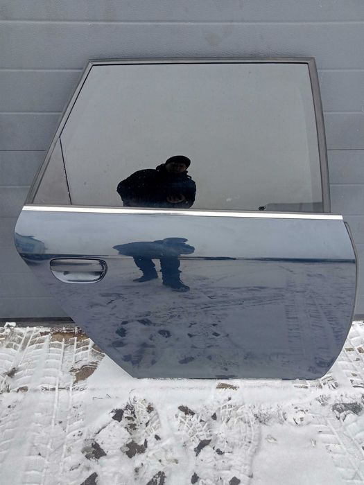 Drzwi prawy tył AUDI A6 C5 kombiI ALLROAD LZ5Q