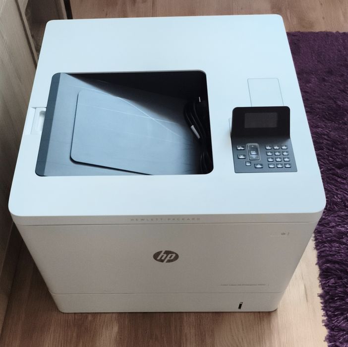 Sprzedam uzywaną drukarkę HP laser Jet M552 z automatycznym drukiem dwustronnym