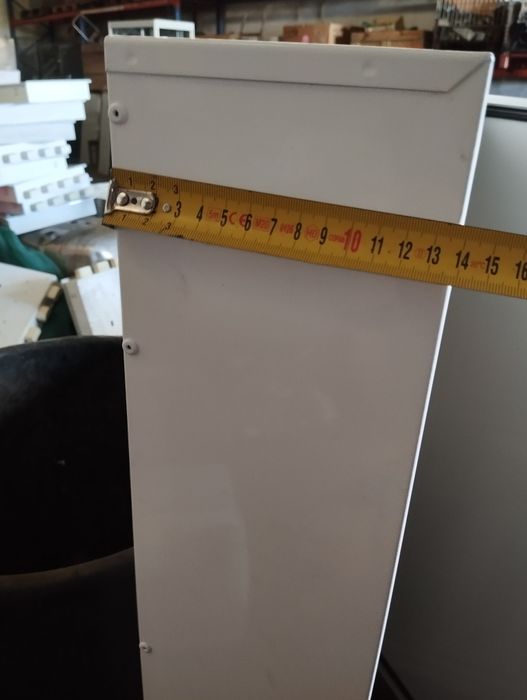 Quadros elétricos novos em ferro