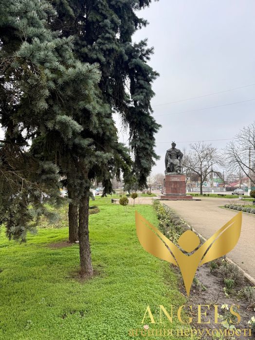 Продаж 3-кімнатної квартири з АГО та мп вікнами центр м.Кропивницький